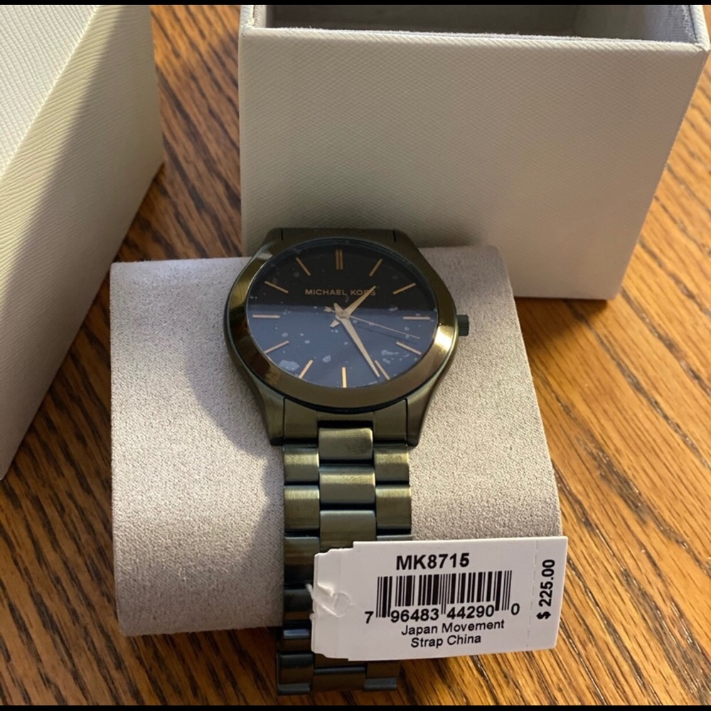 New Men’s Michael Kors watch - Picture 2 of 5